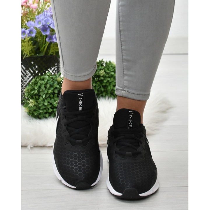 Buty sportowe W Nike Legend Essential 2 CQ9545-001 Czarne