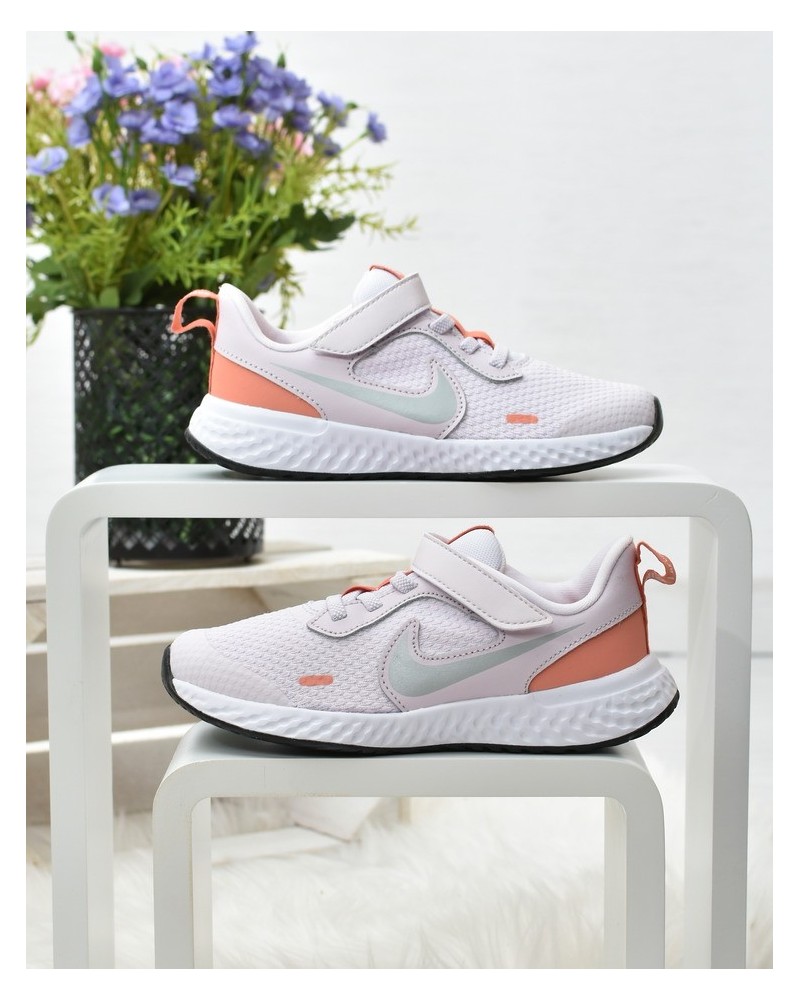 Buty sportowe dziecięce Nike Revolution 5 BQ5672-504 Fioletowe