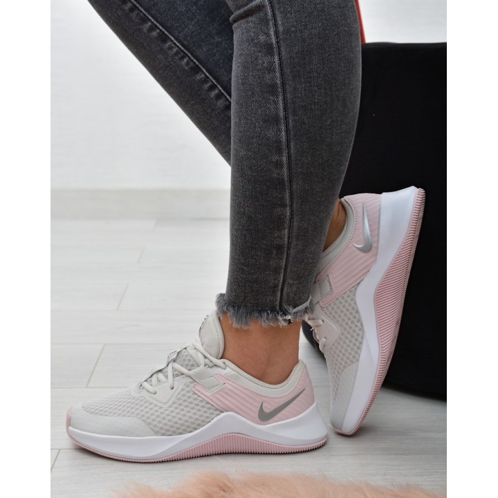 Buty sportowe damskie W Nike MC Trainer CU3584-010 Szare