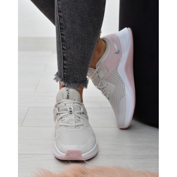 Buty sportowe damskie W Nike MC Trainer CU3584-010 Szare