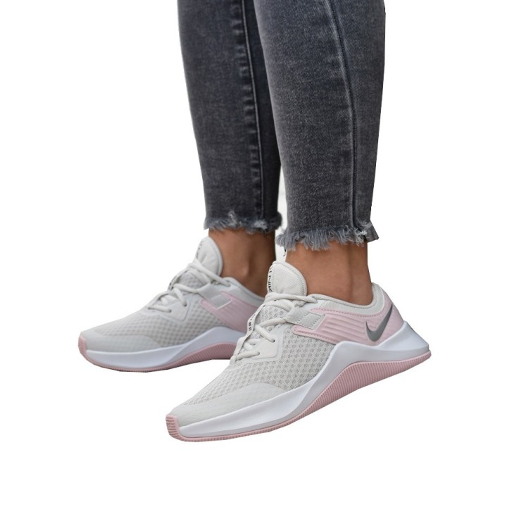 Buty sportowe damskie W Nike MC Trainer CU3584-010 Szare