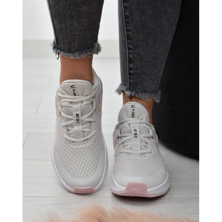 Buty sportowe damskie W Nike MC Trainer CU3584-010 Szare
