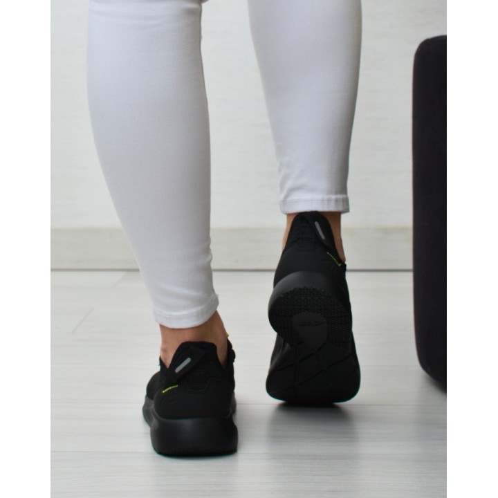 Buty sportowe 4F 4FJSS23FLOWM037 Czarne