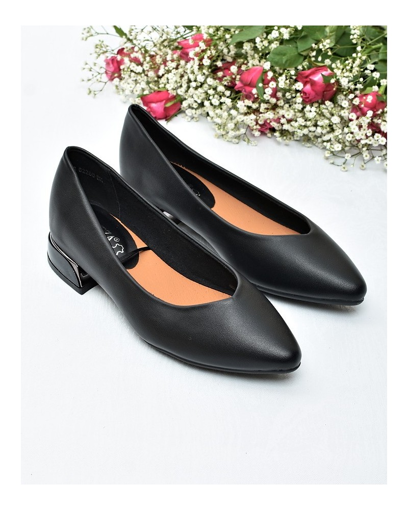 Baleriny na obcasie Vinceza 62280 Czarne
